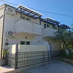 Martina Guest House